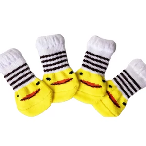 Žlté psie ponožky s motívom kačičky a protišmykovou podrážkou, dostupné v rôznych veľkostiach